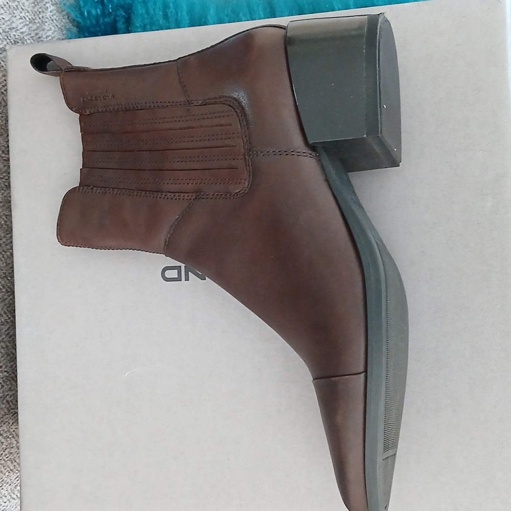 Dark Brown Vagabond Ankle boots